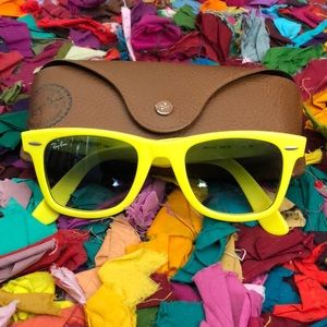 Ray Ban Yellow Wayfarer | Great Condition